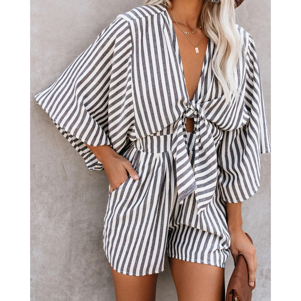 Spring/Summer Sexy V-Neck Loose Fit Front Tie Romper