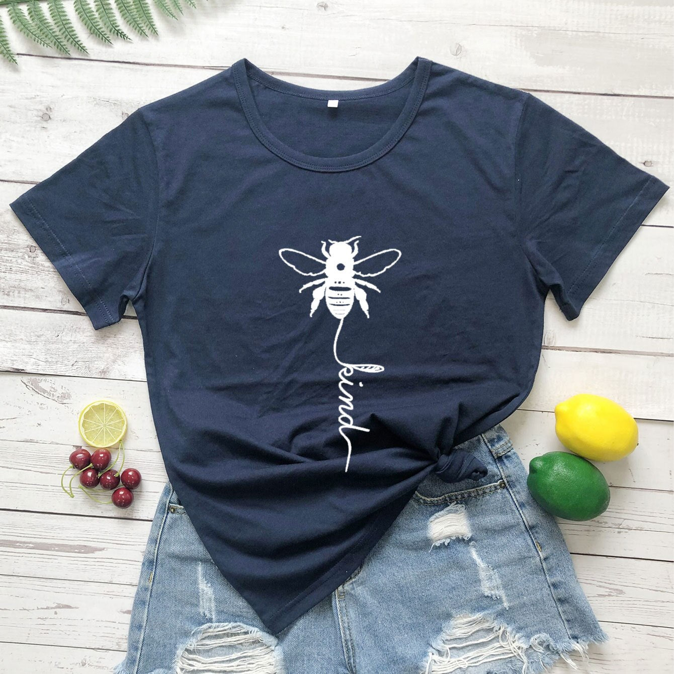 'Bee Kind' Graphic T-shirt