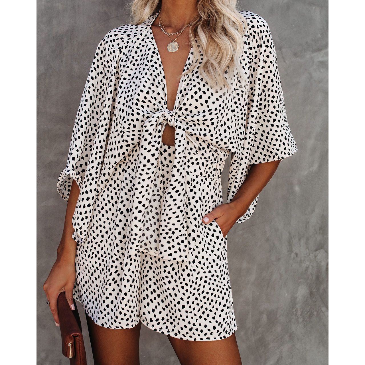 Spring/Summer Sexy V-Neck Loose Fit Front Tie Romper