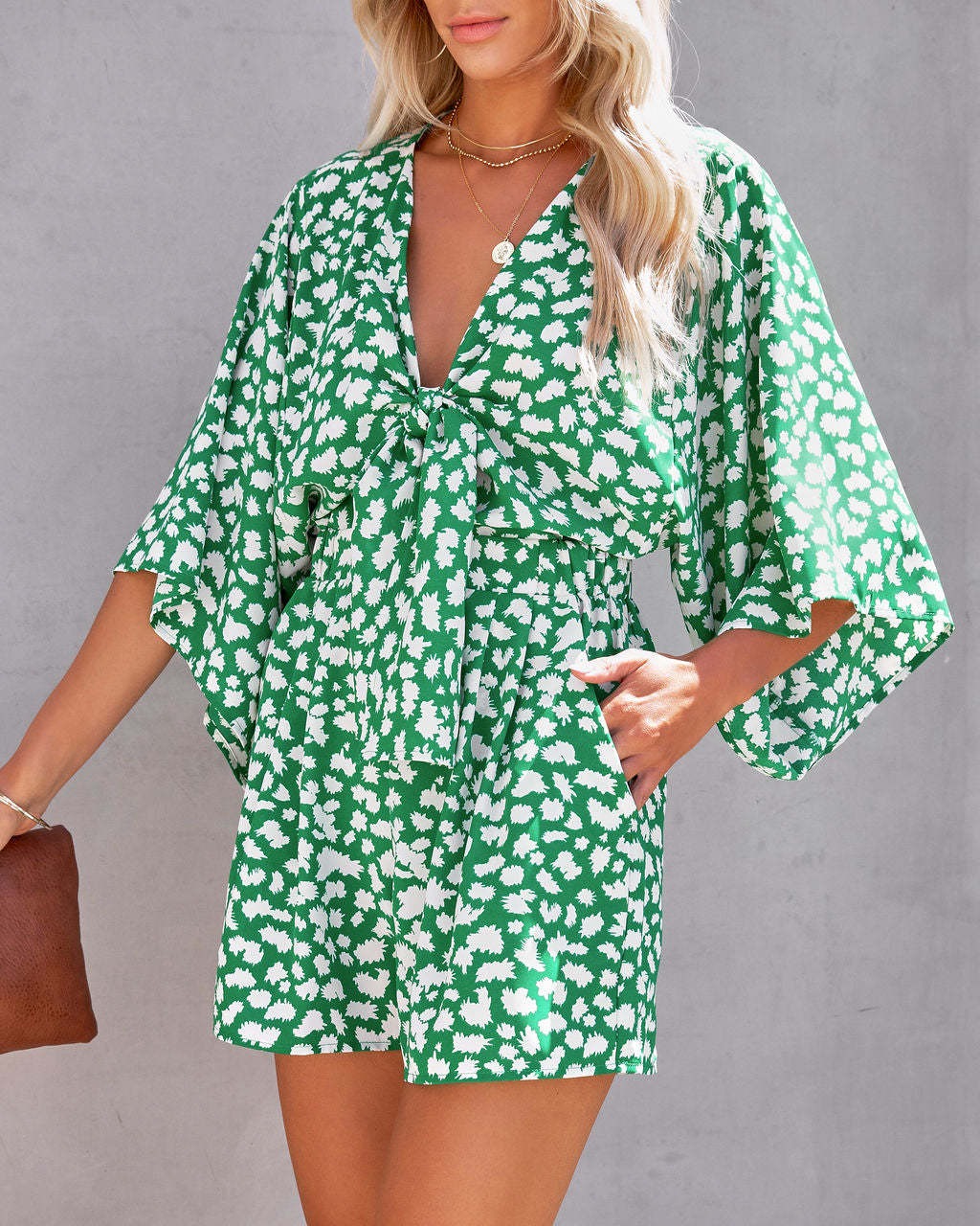 Spring/Summer Sexy V-Neck Loose Fit Front Tie Romper