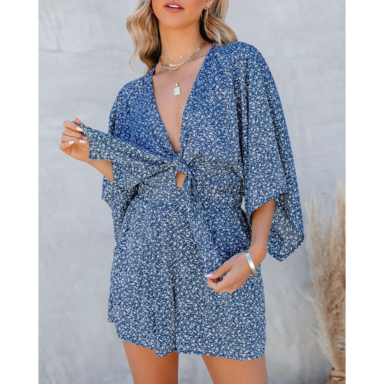 Spring/Summer Sexy V-Neck Loose Fit Front Tie Romper